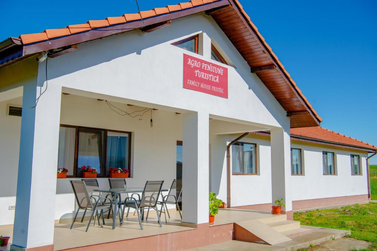 Family House Pristol Appartement Buitenkant foto